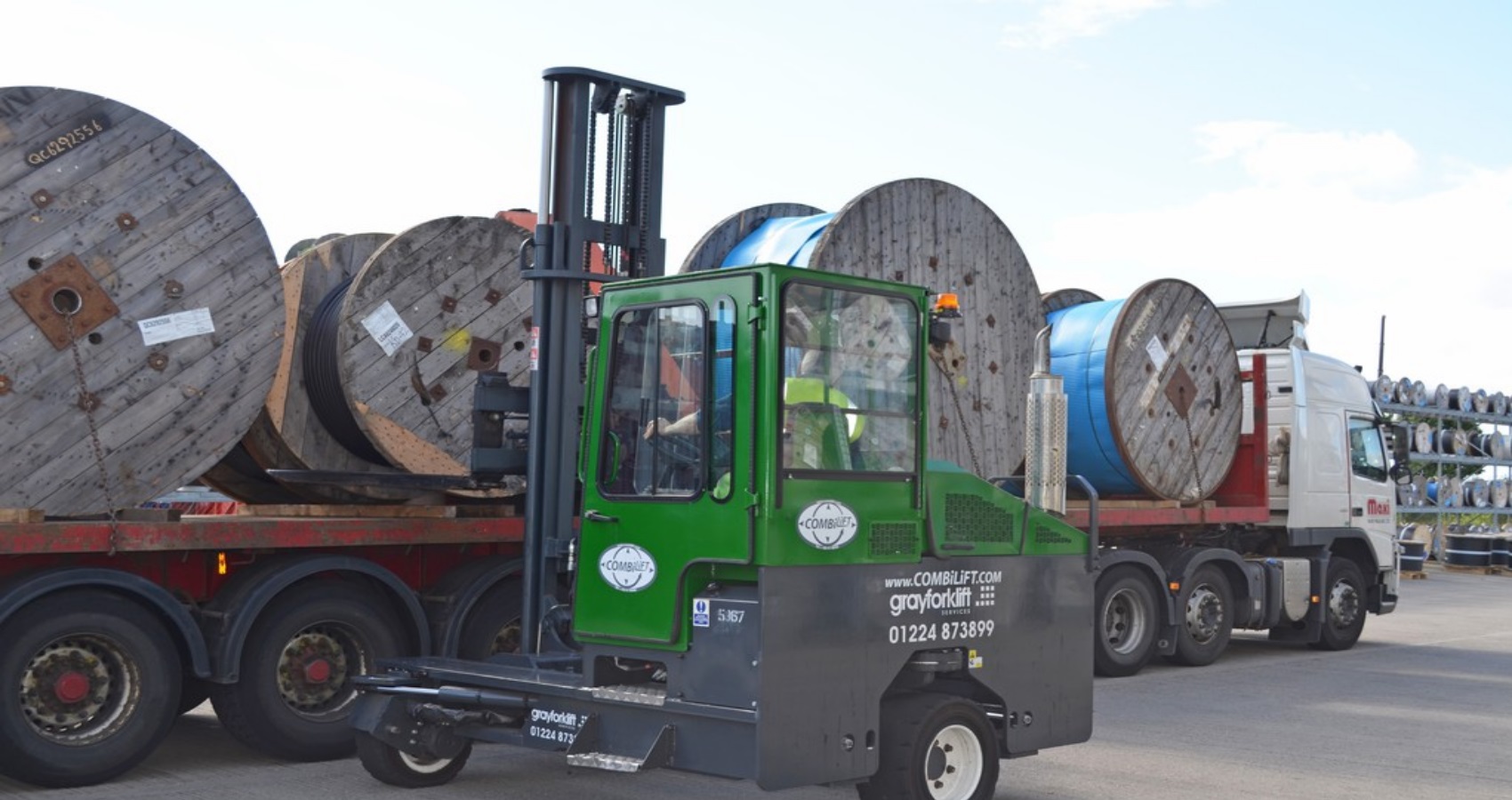 Multidirectional Forklift Training